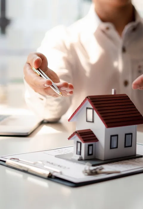 Home insurance coverage for property and liability protection in Natick, MA